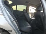 ✅ 2006 BMW 3 Series 330i • VIN: WBAVB33506KS33265 • Lot: 92079945. Wystawiony na Copart z przebiegiem 210 639 mil. Bezpłatny archiwum sprzedaży aukcyjnych z USA i szczegółowy raport historii pojazdu na DreamBid. Zdjęcie 10.