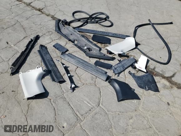 ✅ 2023 Toyota 4Runner TRD Off Road Premium • VIN: JTERU5JR0P6193548 • Lot: 80872835. Listed on Copart with 33,709 mi. Free auction sales archive from the USA and detailed vehicle history report at DreamBid. Image 12.