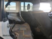 ✅ 2023 Jeep Wrangler • VIN: 1C4JJXN69PW646233 • Лот: 82087925. Опубликован ранее на Copart с пробегом Не указан. Бесплатный доступ к архиву аукционных продаж из США и подробный отчёт об истории автомобиля на DreamBid. Изображение 10.