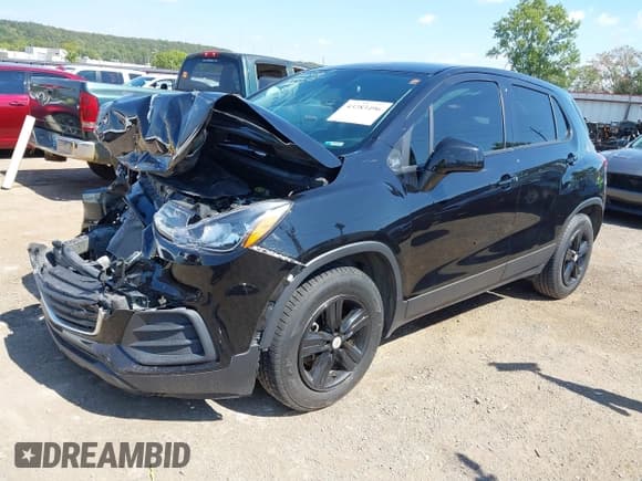 ✅ 2020 Chevrolet Trax LS • VIN: KL7CJKSB6LB020800 • Lot: 43283496. Listed on IAAI with 105,398 mi. Free auction sales archive from the USA and detailed vehicle history report at DreamBid. Image 18.