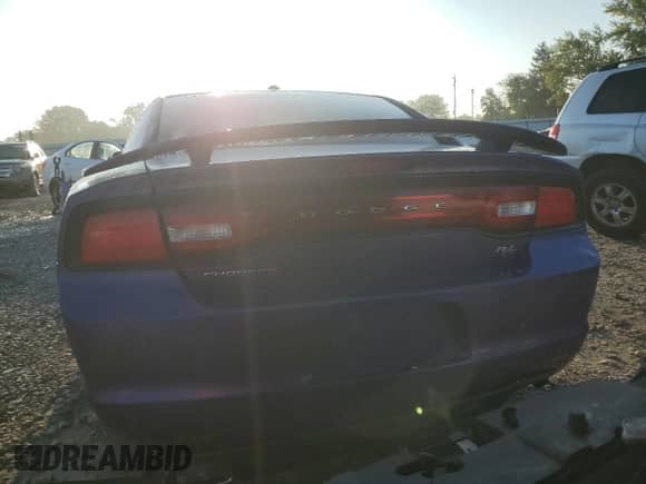 ✅ 2014 Dodge Charger RT • VIN: 2C3CDXCT3EH159439 • Lot: 81860245. Wystawiony na Copart z przebiegiem 140 297 mil. Bezpłatny archiwum sprzedaży aukcyjnych z USA i szczegółowy raport historii pojazdu na DreamBid. Zdjęcie 6.