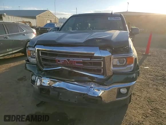 ✅ 2015 GMC Sierra 1500 SLE • VIN: 3GTU2UEC3FG242520 • Лот: 82749365. Опубликован ранее на Copart с пробегом 136 394 миль. Бесплатный доступ к архиву аукционных продаж из США и подробный отчёт об истории автомобиля на DreamBid. Изображение 13.