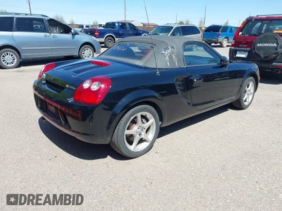 ✅ 2003 Toyota MR2 • VIN: JTDFR320530058205 • Lot: 42184538. Wystawiony na IAAI z przebiegiem 112 933 mil. Bezpłatny archiwum sprzedaży aukcyjnych z USA i szczegółowy raport historii pojazdu na DreamBid. Zdjęcie 4.