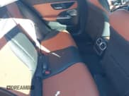 ✅ 2023 Mercedes-Benz C 300 • VIN: W1KAF4HB8PR131236 • Lot: 43590009. Wystawiony na IAAI z przebiegiem 45 711 mil. Bezpłatny archiwum sprzedaży aukcyjnych z USA i szczegółowy raport historii pojazdu na DreamBid. Zdjęcie 8.