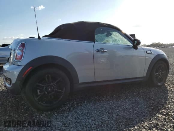 ✅ 2013 MINI Roadster S • VIN: WMWSY3C55DT593964 • Lot: 76834464. Wystawiony na Copart z przebiegiem 61 536 mil. Bezpłatny archiwum sprzedaży aukcyjnych z USA i szczegółowy raport historii pojazdu na DreamBid. Zdjęcie 3.