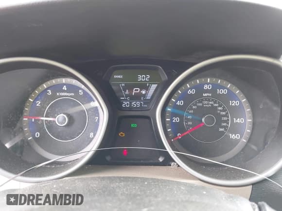 ✅ 2015 Hyundai Elantra SE • VIN: KMHDH4AE3FU261258 • Lot: 43357211. Listed on IAAI with 201,597 mi. Free auction sales archive from the USA and detailed vehicle history report at DreamBid. Image 7.