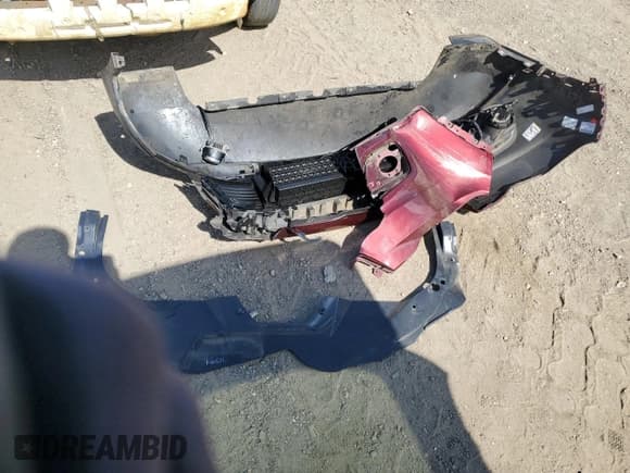 ✅ 2019 Jeep Cherokee Latitude Plus • VIN: 1C4PJLLB7KD485078 • Lot: 86802635. Wystawiony na Copart z przebiegiem 87 099 mil. Bezpłatny archiwum sprzedaży aukcyjnych z USA i szczegółowy raport historii pojazdu na DreamBid. Zdjęcie 13.