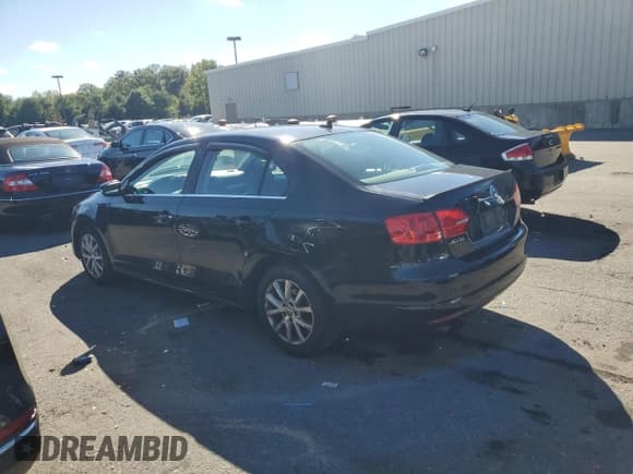 ✅ 2013 Volkswagen Jetta SE • VIN: 3VWDP7AJ5DM352018 • Лот: 80604455. Опубликован ранее на Copart с пробегом 169 039 миль. Бесплатный доступ к архиву аукционных продаж из США и подробный отчёт об истории автомобиля на DreamBid. Изображение 2.