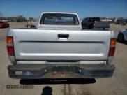 ✅ 1991 Toyota Pickup • VIN: JT4RN81A7M5118151 • Lot: 52735135. Wystawiony na Copart z przebiegiem 112 365 mil. Bezpłatny archiwum sprzedaży aukcyjnych z USA i szczegółowy raport historii pojazdu na DreamBid. Zdjęcie 6.