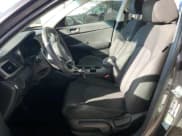 ✅ 2017 Kia Optima LX • VIN: 5XXGT4L30HG173935 • Lot: 91469775. Wystawiony na Copart z przebiegiem 136 952 mil. Bezpłatny archiwum sprzedaży aukcyjnych z USA i szczegółowy raport historii pojazdu na DreamBid. Zdjęcie 7.