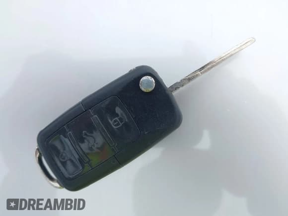 ✅ 2001 Volkswagen Beetle GLS • VIN: 3VWCS21C71M408423 • Lot: 43704342. Listed on IAAI with 187,591 mi. Free auction sales archive from the USA and detailed vehicle history report at DreamBid. Image 11.