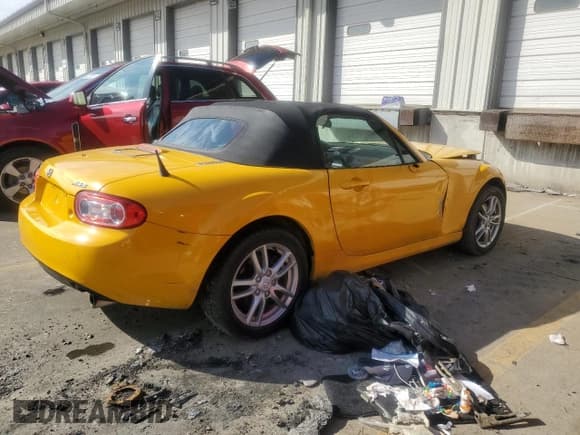 ✅ 2009 Mazda MX-5 Miata Touring • VIN: JM1NC25F290200994 • Lot: 44628555. Listed on Copart with 303,624 mi. Free auction sales archive from the USA and detailed vehicle history report at DreamBid. Image 3.