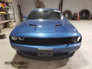 ✅ 2023 Dodge Challenger SXT • VIN: 2C3CDZGGXPH522184 • Lot: 47604264. Wystawiony na Copart z przebiegiem 15 979 mil. Bezpłatny archiwum sprzedaży aukcyjnych z USA i szczegółowy raport historii pojazdu na DreamBid. Zdjęcie 5.