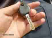 2017 Hyundai Elantra z VIN KMHD35LH1HU381008, wystawiony jako IAAI lot #43343404 z przebiegiem 209 820 mil mil oraz . Historia ofert i sprzedaży dostępna na DreamBid. Obrazek 11.