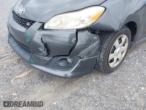 ✅ 2009 Toyota Matrix S • VIN: 2T1KE40E09C018305 • Лот: 43585175. Опубликован ранее на IAAI с пробегом 240 000 миль. Бесплатный доступ к архиву аукционных продаж из США и подробный отчёт об истории автомобиля на DreamBid. Изображение 6.