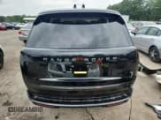 ✅ 2024 Land Rover Range Rover SE • VIN: SALKP9E91RA254493 • Lot: 60400545. Wystawiony na Copart z przebiegiem 2 310 mil. Bezpłatny archiwum sprzedaży aukcyjnych z USA i szczegółowy raport historii pojazdu na DreamBid. Zdjęcie 6.