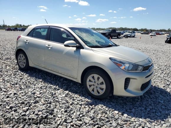 ✅ 2018 Kia Rio S • VIN: 3KPA25AB3JE088367 • Lot: 86225815. Listed on Copart with 88,733 mi. Free auction sales archive from the USA and detailed vehicle history report at DreamBid. Image 4.
