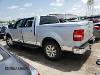 ✅ 2006 Lincoln Mark LT • VIN: 5LTPW18536FJ10594 • Lot: 62074064. Wystawiony na Copart z przebiegiem 198 948 mil. Bezpłatny archiwum sprzedaży aukcyjnych z USA i szczegółowy raport historii pojazdu na DreamBid. Zdjęcie 2.