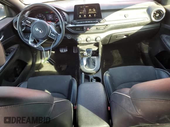 ✅ 2020 Kia Forte GT-Line • VIN: 3KPF34ADXLE195031 • Lot: 90939455. Listed on Copart with 140,875 mi. Free auction sales archive from the USA and detailed vehicle history report at DreamBid. Image 8.