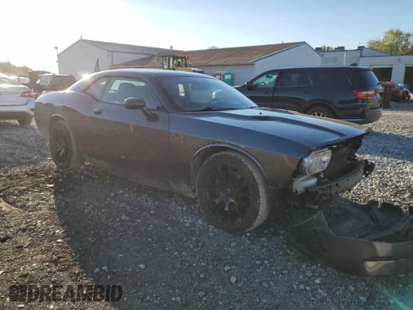 ✅ 2013 Dodge Challenger SXT • VIN: 2C3CDYAG2DH635755 • Лот: 85293545. Опубликован ранее на Copart с пробегом 144 635 миль. Бесплатный доступ к архиву аукционных продаж из США и подробный отчёт об истории автомобиля на DreamBid. Изображение 4.