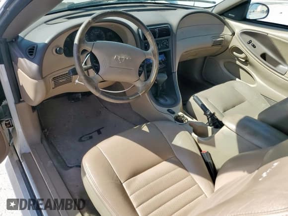 ✅ 2003 Ford Mustang GT Deluxe • VIN: 1FAFP45X23F309656 • Lot: 50445475. Wystawiony na Copart z przebiegiem 128 184 mil. Bezpłatny archiwum sprzedaży aukcyjnych z USA i szczegółowy raport historii pojazdu na DreamBid. Zdjęcie 8.