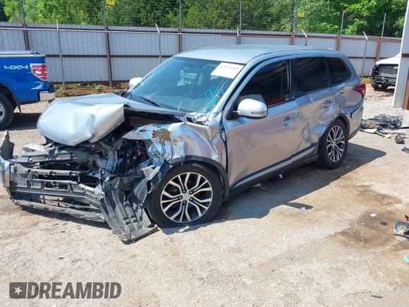 ✅ 2016 Mitsubishi Outlander SE • VIN: JA4AD3A35GZ007691 • Lot: 42365465. Listed on IAAI with Not provided. Free auction sales archive from the USA and detailed vehicle history report at DreamBid. Image 2.