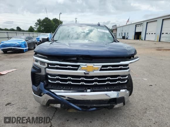 ✅ 2023 Chevrolet Silverado 1500 LTZ • VIN: 1GCPAEED8PZ109705 • Lot: 62901905. Wystawiony na Copart z przebiegiem 52 539 mil. Bezpłatny archiwum sprzedaży aukcyjnych z USA i szczegółowy raport historii pojazdu na DreamBid. Zdjęcie 5.