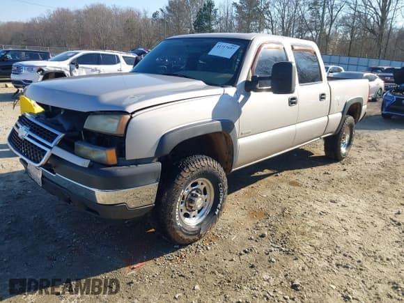 ✅ 2006 Chevrolet Silverado 2500HD LT3 • VIN: 1GCHK23D26F251258 • Лот: 41717697. Опубликован ранее на IAAI с пробегом Не указан. Бесплатный доступ к архиву аукционных продаж из США и подробный отчёт об истории автомобиля на DreamBid. Изображение 2.