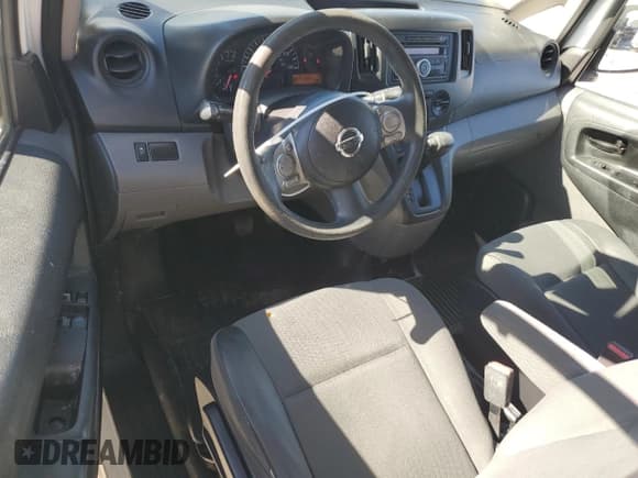 ✅ 2017 Nissan NV200 S • VIN: 3N6CM0KNXHK708879 • Lot: 89476045. Wystawiony na Copart z przebiegiem 311 396 mil. Bezpłatny archiwum sprzedaży aukcyjnych z USA i szczegółowy raport historii pojazdu na DreamBid. Zdjęcie 8.