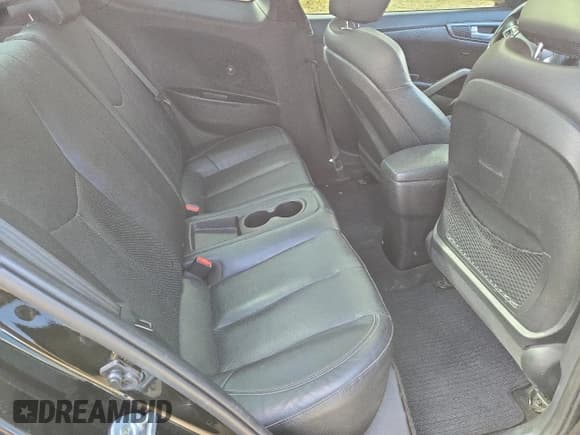 ✅ 2015 Hyundai Veloster Turbo R-Spec • VIN: KMHTC6AE7FU242668 • Lot: 66560935. Wystawiony na Copart z przebiegiem 235 217 mil. Bezpłatny archiwum sprzedaży aukcyjnych z USA i szczegółowy raport historii pojazdu na DreamBid. Zdjęcie 10.