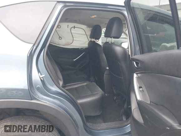 ✅ 2016 Mazda CX-5 Grand Touring • VIN: JM3KE4DY0G0790824 • Lot: 43736594. Wystawiony na IAAI z przebiegiem Nie podano. Bezpłatny archiwum sprzedaży aukcyjnych z USA i szczegółowy raport historii pojazdu na DreamBid. Zdjęcie 8.