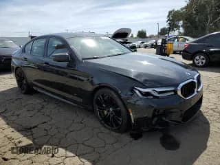 ✅ 2021 BMW M5 • VIN: WBS83CH08MCF86270 • Lot: 46414964. Wystawiony na Copart z przebiegiem 30 310 mil. Bezpłatny archiwum sprzedaży aukcyjnych z USA i szczegółowy raport historii pojazdu na DreamBid. Zdjęcie 4.