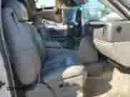 2003 Chevrolet Suburban LT с VIN 1GNFK16Z03J169070, выставлен на аукционе Copart как лот 72902824 с пробегом 219 873 миль миль и Списание • Salvage title. История ставок и продаж доступна на DreamBid. Изображение 7.