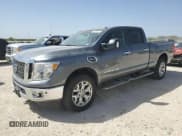 ✅ 2017 Nissan Titan SV • VIN: 1N6AA1F25HN556025 • Лот: 50098995. Опубликован ранее на Copart с пробегом 161 927 миль. Бесплатный доступ к архиву аукционных продаж из США и подробный отчёт об истории автомобиля на DreamBid. Изображение 1.