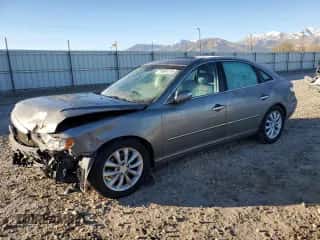 2008 Hyundai Azera Limited с VIN KMHFC46FX8A332694, выставлен на аукционе Copart как лот 79894174 с пробегом 130 031 миль миль и Списание • Salvage title. История ставок и продаж доступна на DreamBid. Изображение 1.