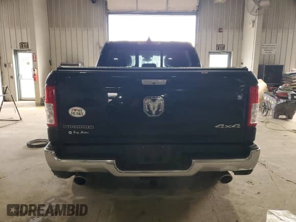 2019 Ram 1500 Big Horn с VIN 1C6SRFFT7KN910812, выставлен на аукционе Copart как лот 86246255 с пробегом 61 966 миль миль и Списание • Salvage title. История ставок и продаж доступна на DreamBid. Изображение 6.