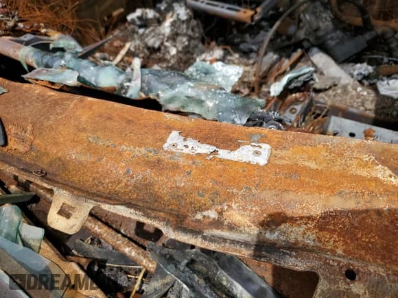 ✅ 2000 Ford F-550 • VIN: 1FDAF57S8YEC01694 • Лот: 56211855. Опубликован ранее на Copart с пробегом Не указан. Бесплатный доступ к архиву аукционных продаж из США и подробный отчёт об истории автомобиля на DreamBid. Изображение 12.