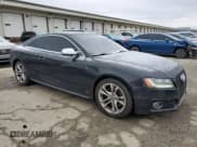 ✅ 2010 Audi S5 Prestige • VIN: WAUVVAFR3AA026281 • Lot: 46846815. Wystawiony na Copart z przebiegiem 145 441 mil. Bezpłatny archiwum sprzedaży aukcyjnych z USA i szczegółowy raport historii pojazdu na DreamBid. Zdjęcie 4.