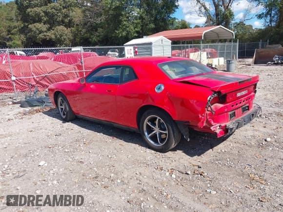 ✅ 2010 Dodge Challenger SE • VIN: 2B3CJ4DV4AH180041 • Lot: 43440022. Wystawiony na IAAI z przebiegiem 130 998 mil. Bezpłatny archiwum sprzedaży aukcyjnych z USA i szczegółowy raport historii pojazdu na DreamBid. Zdjęcie 3.