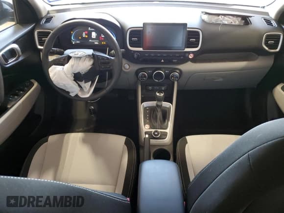 ✅ 2025 Hyundai Venue SEL • VIN: KMHRC8A35SU354013 • Лот: 91223075. Опубликован ранее на Copart с пробегом 18 632 миль. Бесплатный доступ к архиву аукционных продаж из США и подробный отчёт об истории автомобиля на DreamBid. Изображение 8.