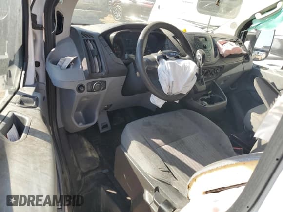 ✅ 2017 Ford Transit • VIN: 1FTYR1YG6HKB25598 • Lot: 69926424. Listed on Copart with 104,473 mi. Free auction sales archive from the USA and detailed vehicle history report at DreamBid. Image 8.