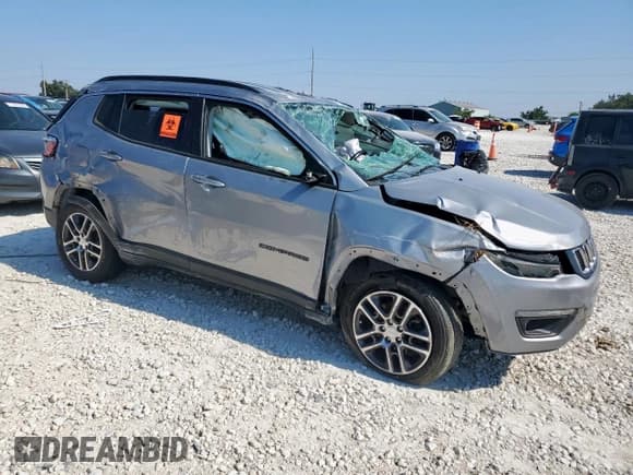 ✅ 2018 Jeep Compass Altitude • VIN: 3C4NJCBB8JT108731 • Lot: 71779295. Listed on Copart with 119,121 mi. Free auction sales archive from the USA and detailed vehicle history report at DreamBid. Image 4.