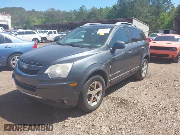 ✅ 2013 Chevrolet Captiva Sport LT • VIN: 3GNAL3EK4DS579698 • Lot: 41972058. Wystawiony na IAAI z przebiegiem 169 447 mil. Bezpłatny archiwum sprzedaży aukcyjnych z USA i szczegółowy raport historii pojazdu na DreamBid. Zdjęcie 2.