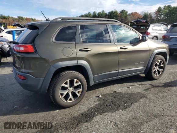 ✅ 2014 Jeep Cherokee Trailhawk • VIN: 1C4PJMBB1EW245847 • Lot: 93868235. Wystawiony na Copart z przebiegiem 223 294 mil. Bezpłatny archiwum sprzedaży aukcyjnych z USA i szczegółowy raport historii pojazdu na DreamBid. Zdjęcie 3.