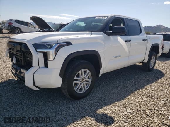 ✅ 2024 Toyota Tundra SR5 • VIN: 5TFLA5DB1RX209450 • Lot: 81627945. Wystawiony na Copart z przebiegiem 9 284 mil. Bezpłatny archiwum sprzedaży aukcyjnych z USA i szczegółowy raport historii pojazdu na DreamBid. Zdjęcie 1.