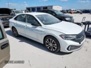 ✅ 2024 Volkswagen Jetta Sport • VIN: 3VWAM7BU8RM032252 • Lot: 65184505. Wystawiony na Copart z przebiegiem 17 077 mil. Bezpłatny archiwum sprzedaży aukcyjnych z USA i szczegółowy raport historii pojazdu na DreamBid. Zdjęcie 4.