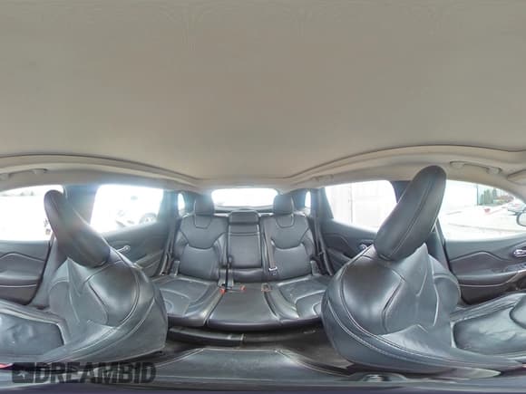 ✅ 2018 Jeep Cherokee Limited • VIN: 1C4PJMDXXJD610119 • Лот: 51222755. Опубликован ранее на Copart с пробегом 137 303 миль. Бесплатный доступ к архиву аукционных продаж из США и подробный отчёт об истории автомобиля на DreamBid. Изображение 15.