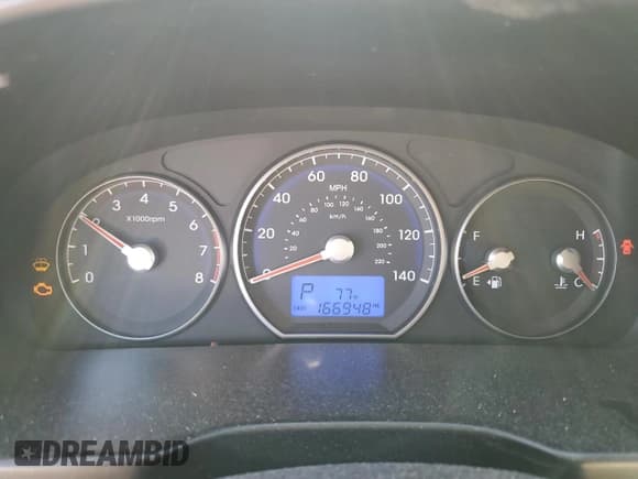 ✅ 2011 Hyundai Santa Fe GLS • VIN: 5XYZGDAB5BG033678 • Lot: 77382824. Listed on Copart with 166,948 mi. Free auction sales archive from the USA and detailed vehicle history report at DreamBid. Image 9.