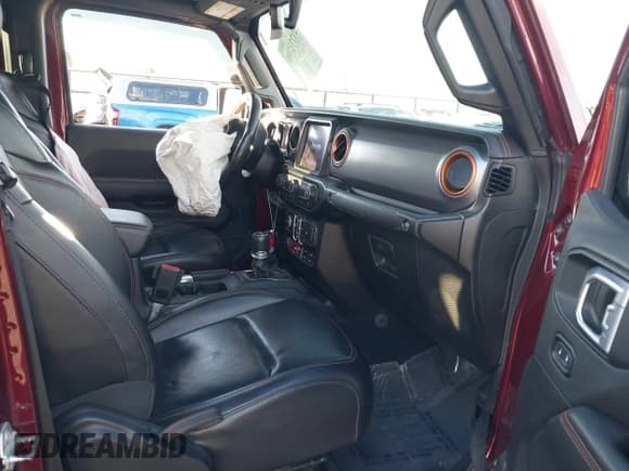 ✅ 2021 Jeep Gladiator Mojave • VIN: 1C6JJTEG8ML607297 • Lot: 43772700. Listed on IAAI with 32,447 mi. Free auction sales archive from the USA and detailed vehicle history report at DreamBid. Image 5.