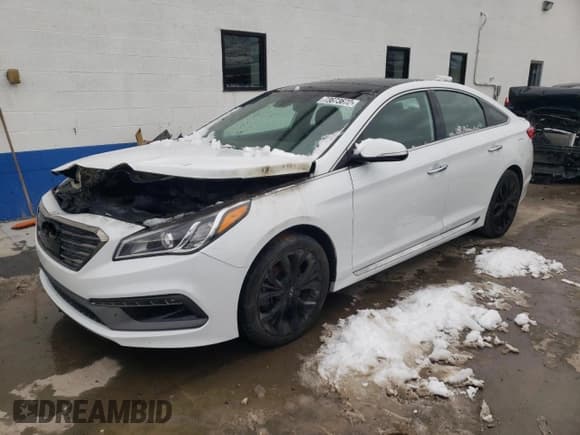 ✅ 2015 Hyundai Sonata Sport • VIN: 5NPE34AB7FH141065 • Лот: 73673672. Опубликован ранее на Copart с пробегом 100 114 миль. Бесплатный доступ к архиву аукционных продаж из США и подробный отчёт об истории автомобиля на DreamBid. Изображение 1.